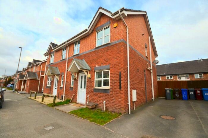 3 Bedroom House To Rent In Melland Road, Gorton, Manchester, M18