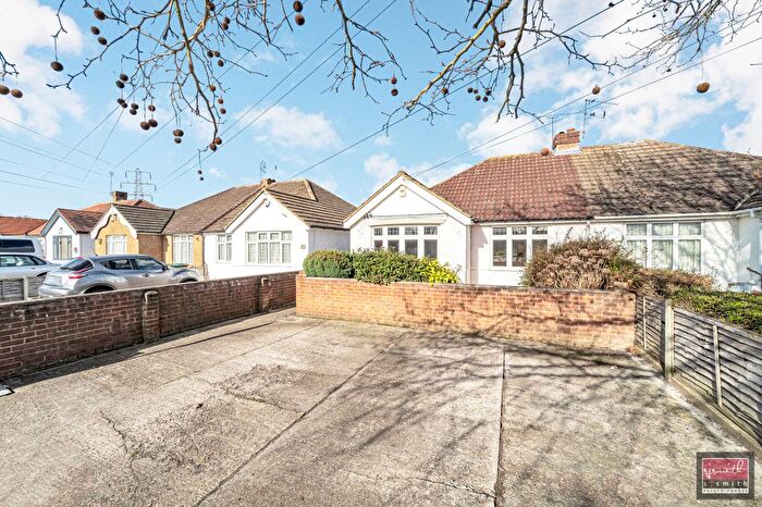 2 Bedroom Semi Detached Bungalow For Sale In Kingston Road, Ashford, TW15