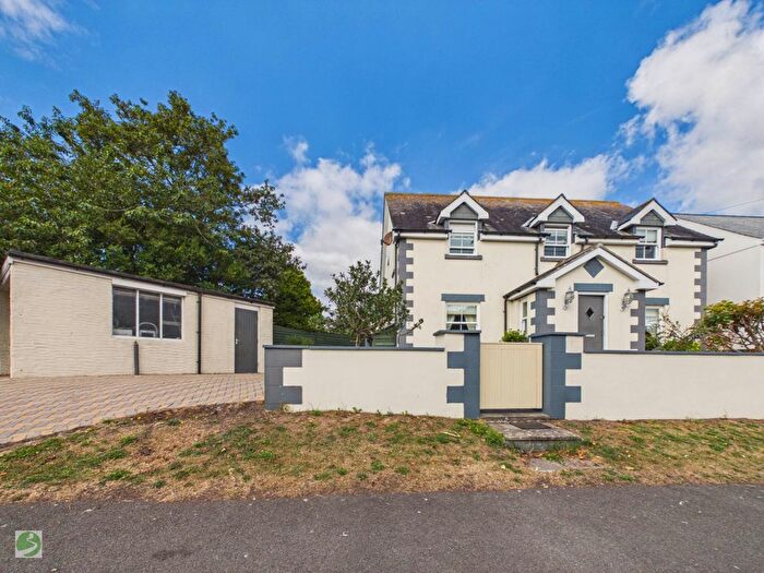 4 Bedroom Detached House For Sale In Killigarth, Polperro, PL13