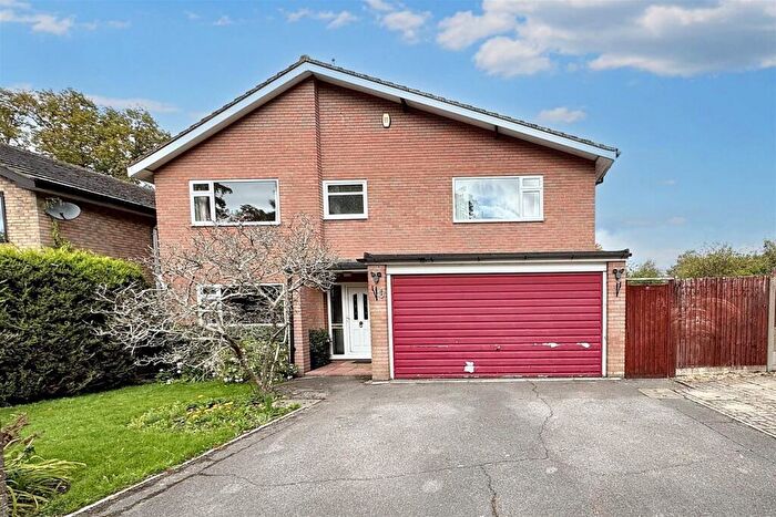 5 Bedroom Detached House For Sale In Colehill, BH21