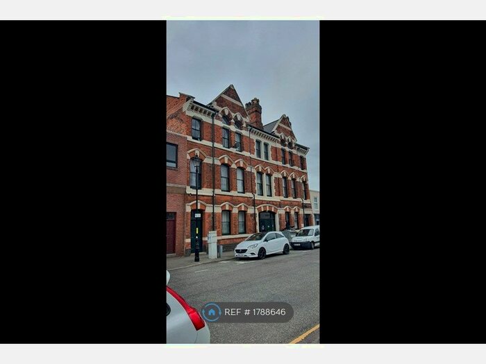 3 Bedroom Flat To Rent In Princess House, Birmingham, B18