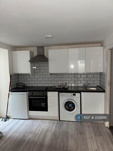 Studio To Rent In Park Lane, London, N17
