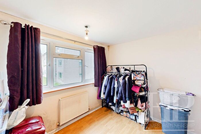 2 Bedroom Flat To Rent In Caburn Court, Crawley, RH11