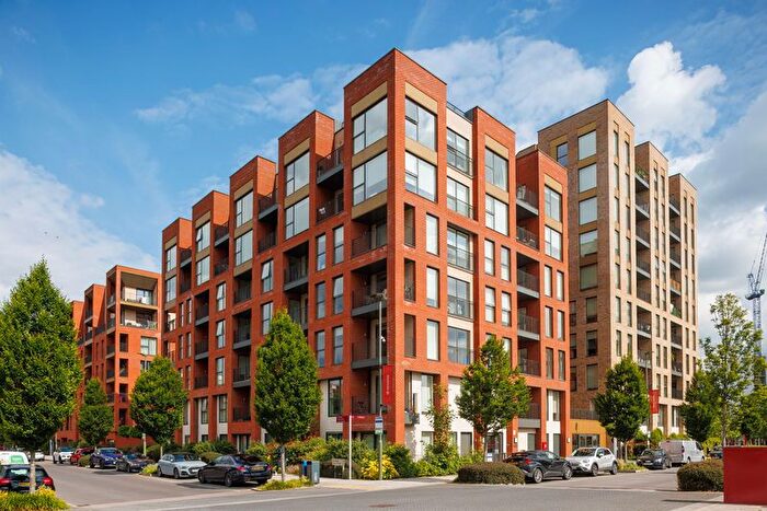 3 Bedroom Flat To Rent In Umber House, Lismore Boulevard, Colindale, NW9