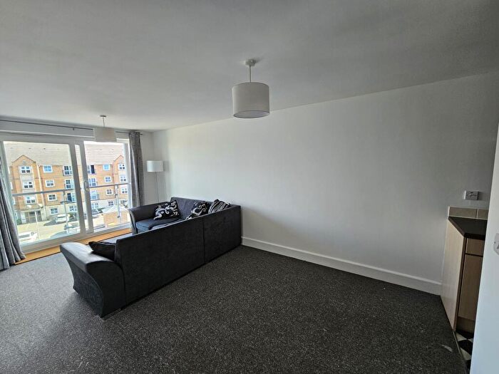 1 Bedroom Flat To Rent In Lion Court, Northampton, NN4