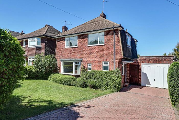 3 Bedroom Detached House For Sale In Morley Road, South Croydon, CR2