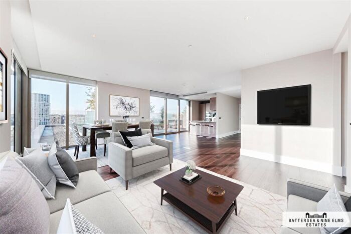 3 Bedroom Apartment For Sale In Kensington House, Palmer Road, SW11