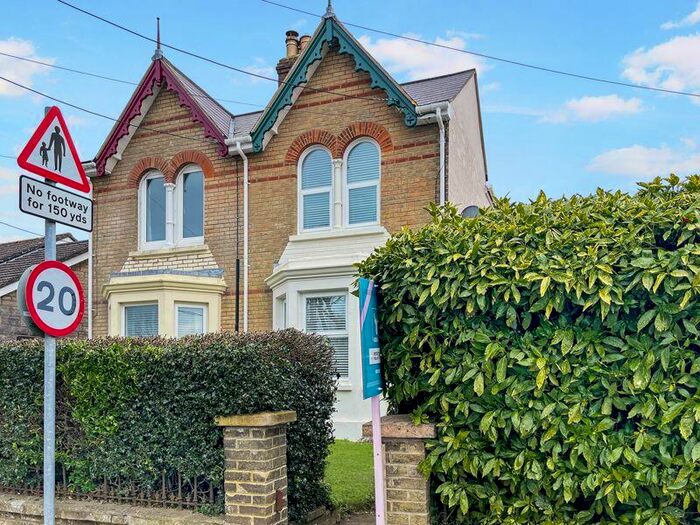 3 Bedroom Semi-Detached House To Rent In Wyatts Lane, Northwood, Cowes, Isle Of Wight, PO31