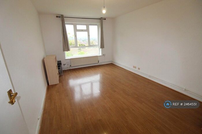 1 Bedroom Flat To Rent In Off Dagmar Avenue, Wembley, HA9