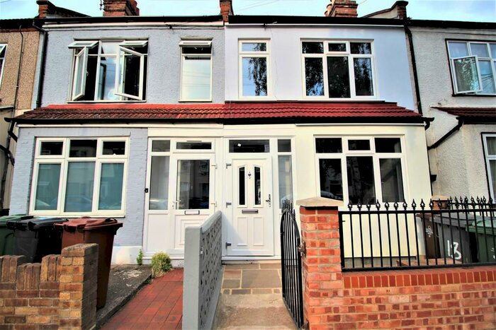 4 Bedroom Terraced House To Rent In Spencer Road, Walthamstow, E17