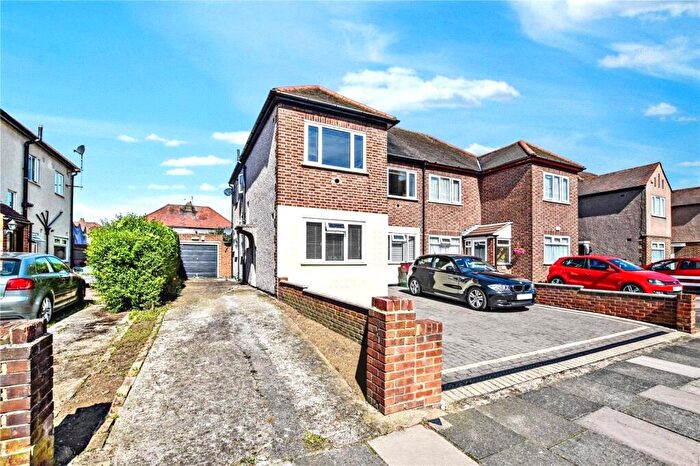2 Bedroom Maisonette To Rent In Hudson Road, Bexleyheath, DA7