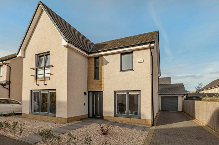 4 Bedroom Detached House For Sale In Comrie Avenue, Dunbar, East Lothian, EH42