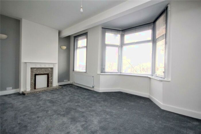 2 Bedroom Apartment To Rent In Empress Parade, Chingford Road, London, E4