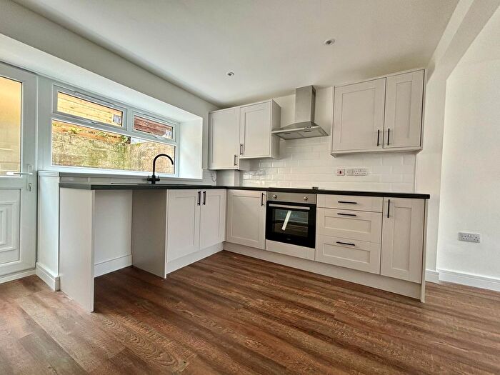 2 Bedroom Terraced House To Rent In Neath Road, Britton Ferry, SA11