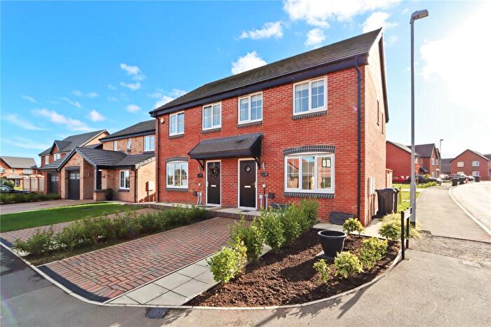 3 Bedroom Semi Detached House For Sale In Grayling Way, Ryton, Tyne And Wear, NE40