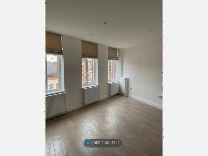 1 Bedroom Flat To Rent In York Street, Twickenham, TW1