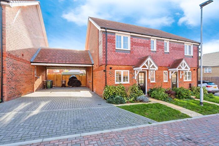 3 Bedroom Detached House For Sale In Farrier Way, Fontwell, Arundel, West Sussex, BN18