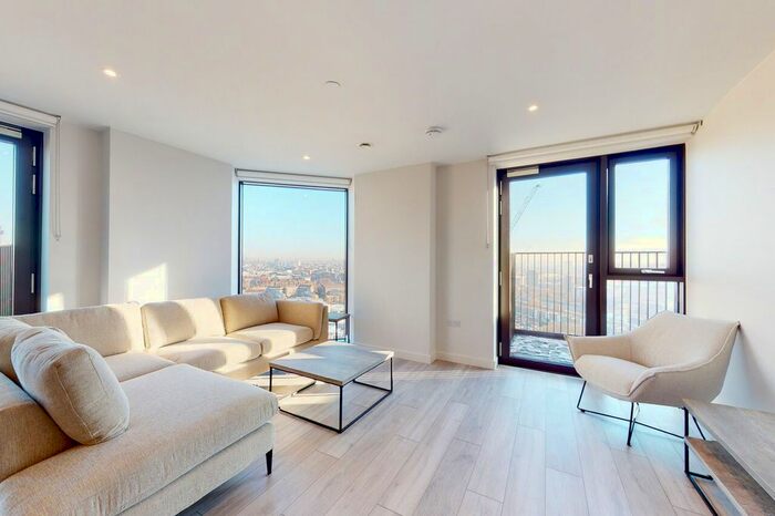 3 Bedroom Flat To Rent In City Lights Point, London, SE1