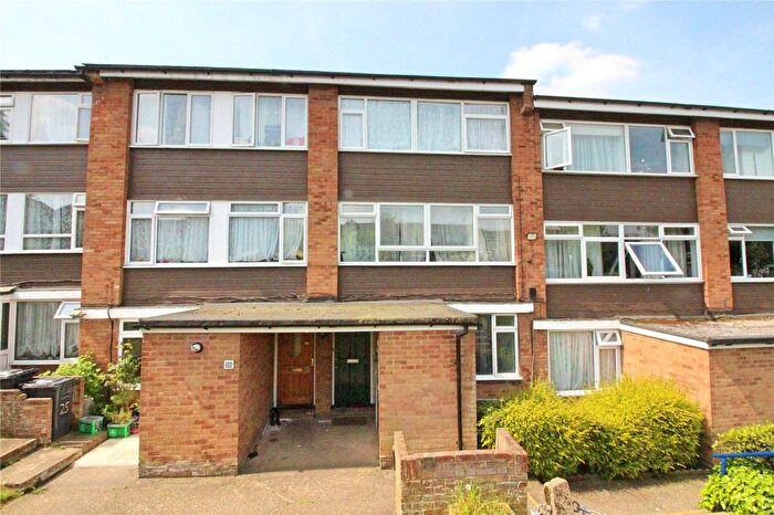 3 Bedroom Terraced House For Sale In Ashdown Drive, Borehamwood, Hertfordshire, WD6