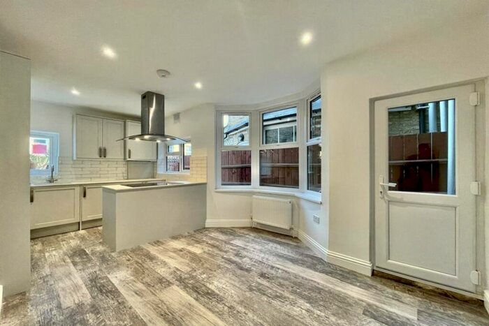 3 Bedroom Property To Rent In Lassell Street, Canary Wharf, SE10