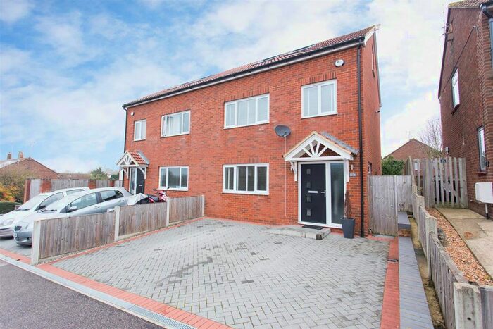 3 Bedroom Property To Rent In Spring Lane, Canterbury CT1