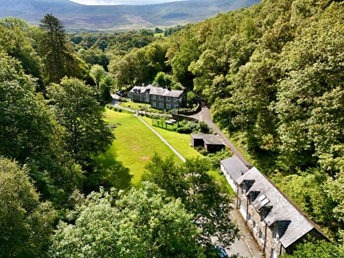 13 Bedroom Detached House For Sale In Kings Youth Hostel, Islawrdref, Dolgellau, LL40