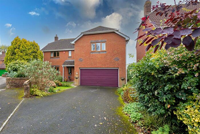 5 Bedroom Property For Sale In Hartsfield, Chard, TA20