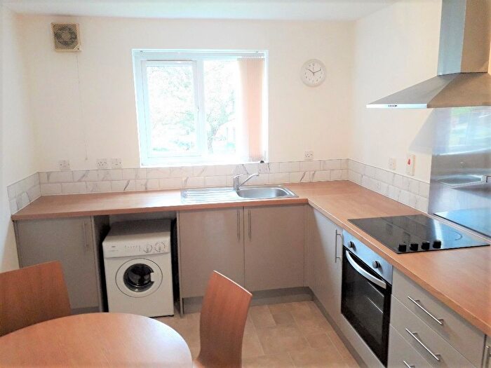 2 Bedroom Flat For Sale In Trinity Riverside, Salford, M3