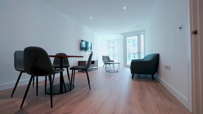 2 Bedroom Flat To Rent In Montpellier House, Glenthorne Rd, W6