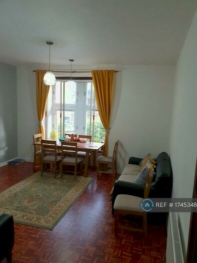 3 Bedroom Flat To Rent In Argyle Street, Glasgow, G3