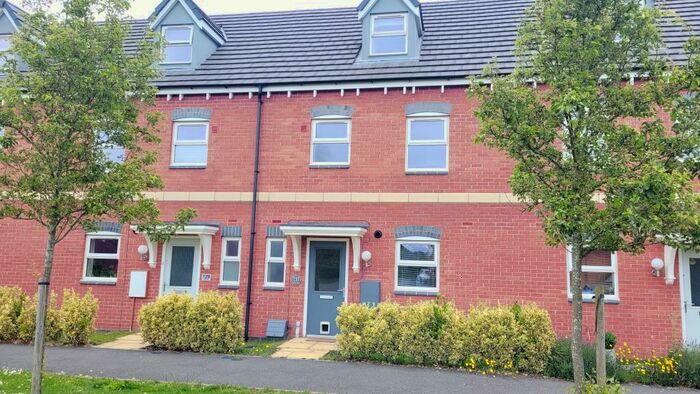 4 Bedroom House To Rent In Mill Hill Wood Way, Ibstock, LE67