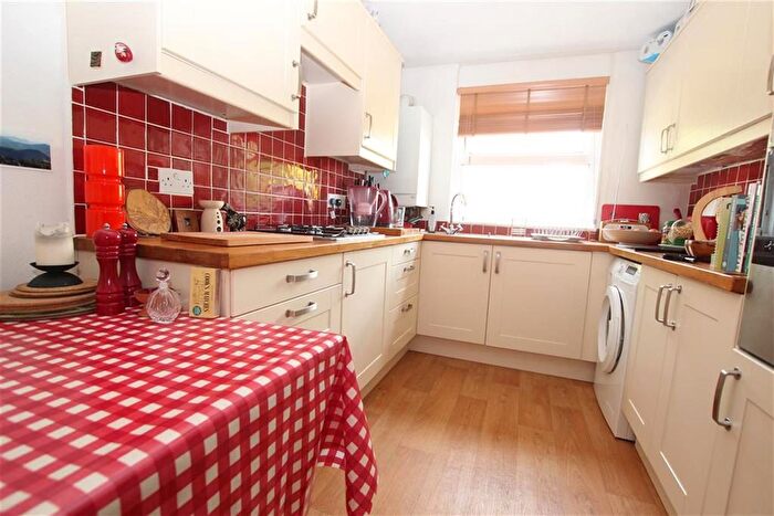 1 Bedroom Flat To Rent In Hilton Road, Darwen, BB3