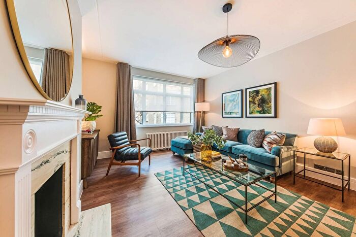 1 Bedroom Flat To Rent In Sloane Street, Knightsbridge, London, SW1X