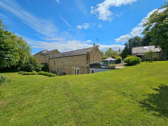 4 Bedroom Barn Conversion For Sale In Bradford, Belsay, NE20