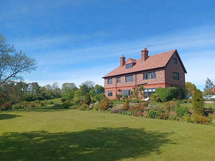7 Bedroom Detached House To Rent In Upper Froyle, Alton, GU34