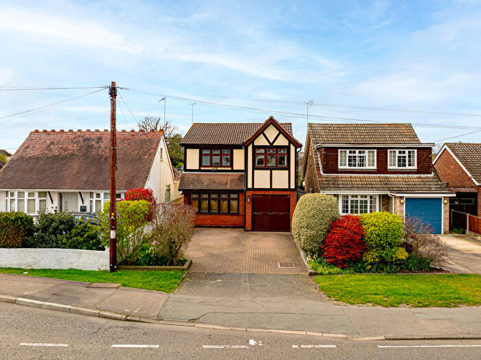 4 Bedroom Detached House For Sale In Nevendon Road, Wickford, SS12