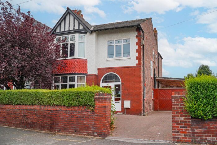4 Bedroom Semi Detached House For Sale In Waltham Road, Whalley Range, M16