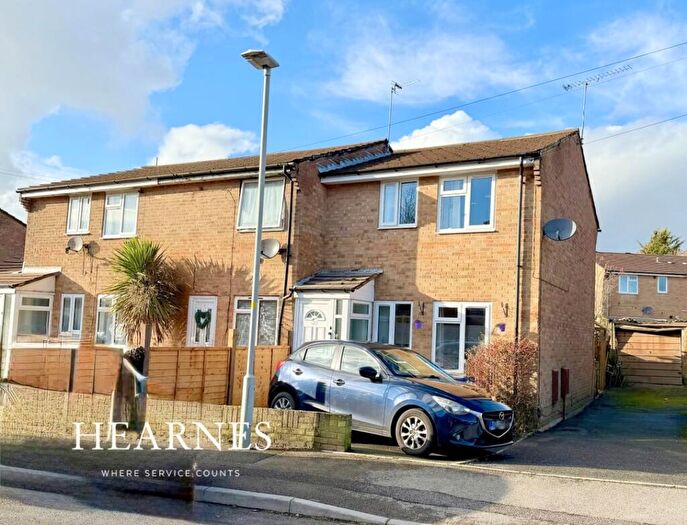 3 Bedroom Terraced House For Sale In Broadmayne Road, Poole, BH12