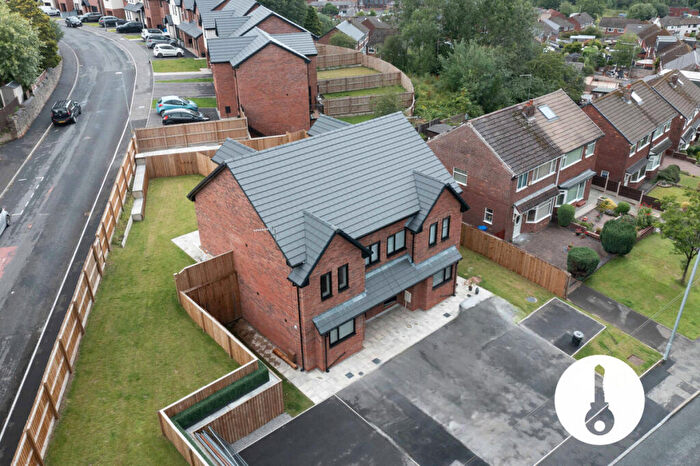 3 Bedroom Semi Detached House For Sale In Sandy Lane, Dukinfield, SK16