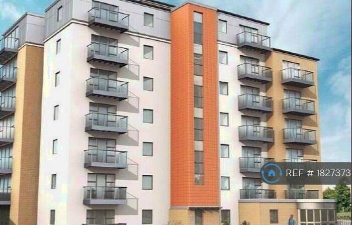 2 Bedroom Flat To Rent In Queen Mary Avenue, London, E18