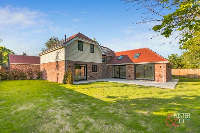 3 Bedroom Detached House To Rent In High Street, Partridge Green, Horsham, RH13