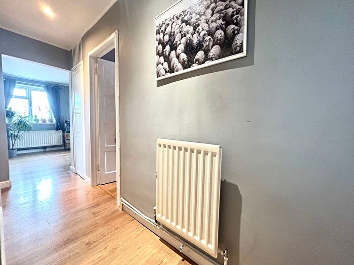 1 Bedroom Flat For Sale In Horace Street, Coseley, WV14