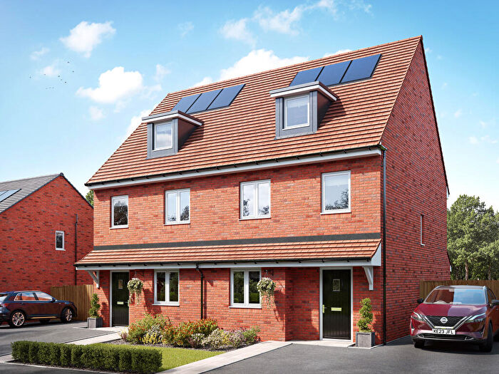 4 Bedroom Semi Detached House For Sale In Lower Way, Thatcham, RG19