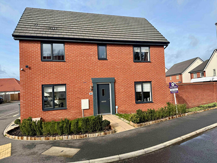 3 Bedroom Detached House For Sale In Allens Drive, Trimley St Martin, IP11