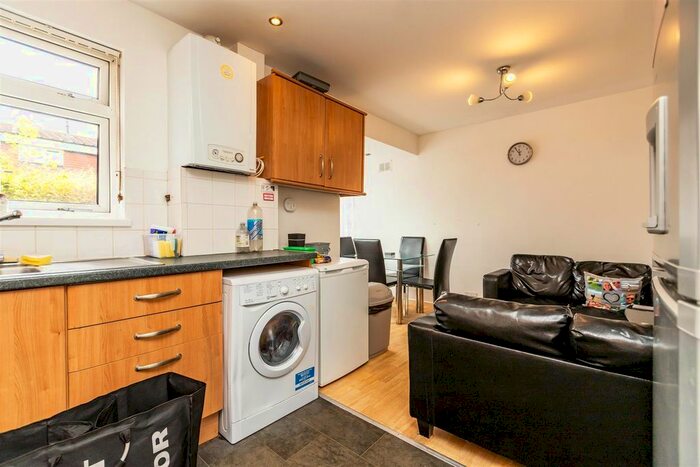 4 Bedroom Property To Rent In Metchley Drive, Harborne, Birmingham, B17