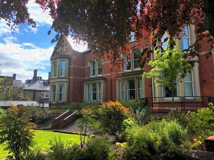 1 Bedroom Flat To Rent In Cardigan Road, Headingley, Leeds, LS6