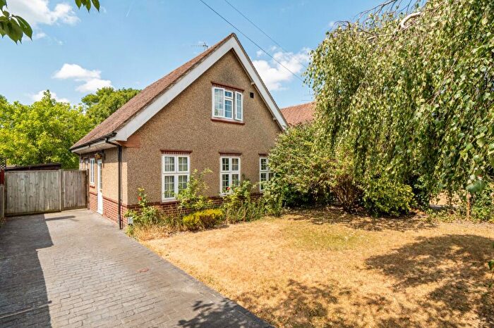 3 Bedroom Detached House For Sale In Barnsdale Road, Reading, RG2