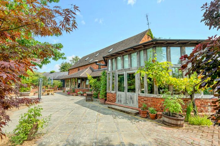 6 Bedroom Barn Conversion For Sale In Station Road, Ampthill, MK45