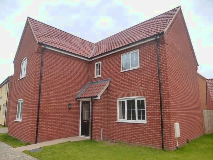 4 Bedroom Property To Rent In Pond Way, Wymondham, NR18