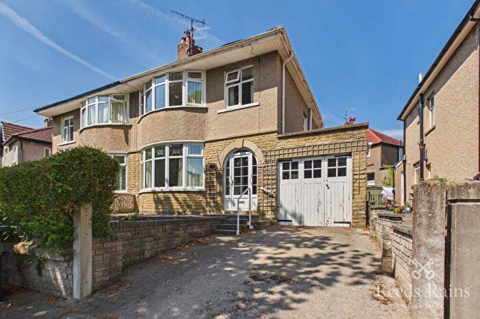3 Bedroom Semi Detached House For Sale In Barton Road, Lancaster, Lancashire, LA1